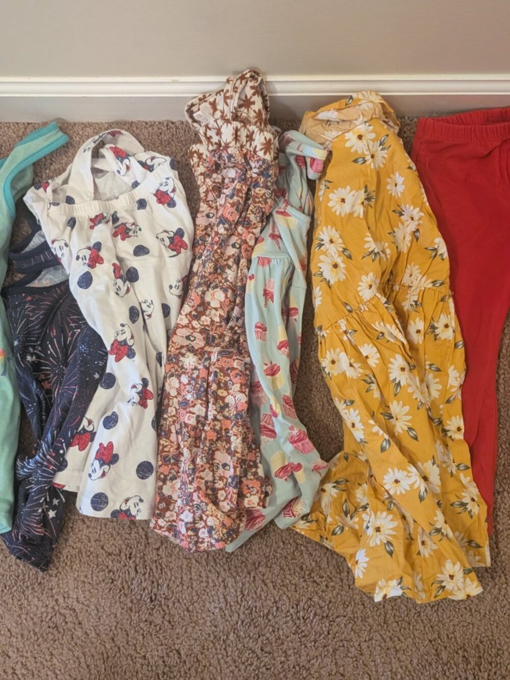 Bundle of Girls clothes. Size 3T